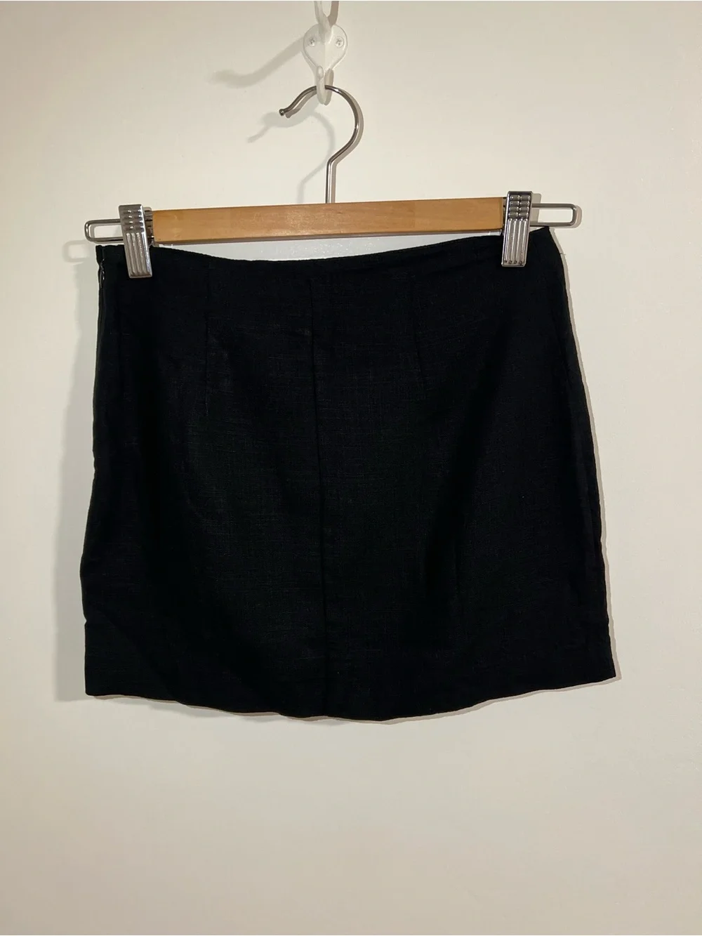 H&M Black Mini Skirt with Front Slit